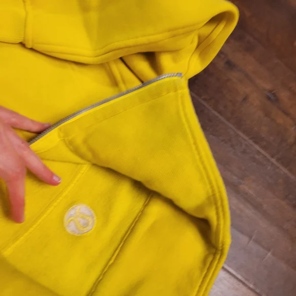 Lululemon Scuba Oversized Funnel-Neck Half Zip Soleil Yellow XS S - Picture 6 of 8